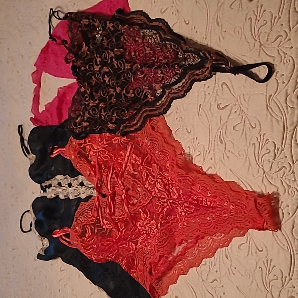 Lot Of 4 Size M Victoria's Secret body- suits